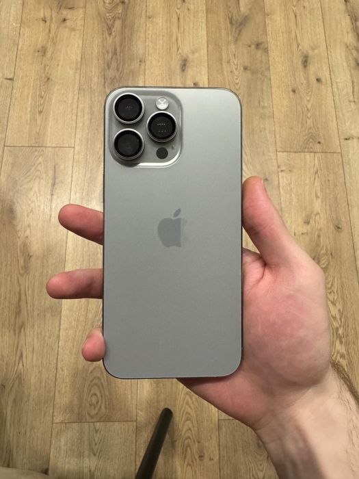 Айфон 15 про мах