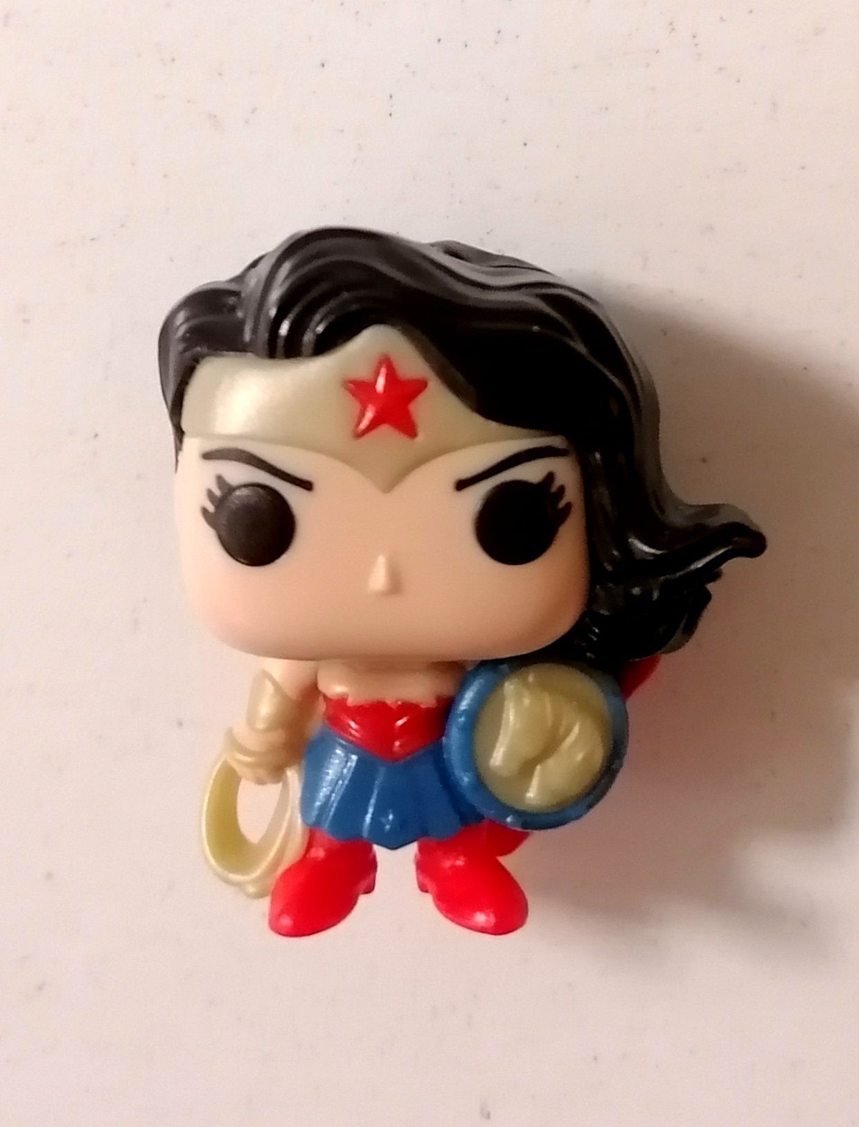 Figurina Funko DC - Kinder Joy - Wonder Woman