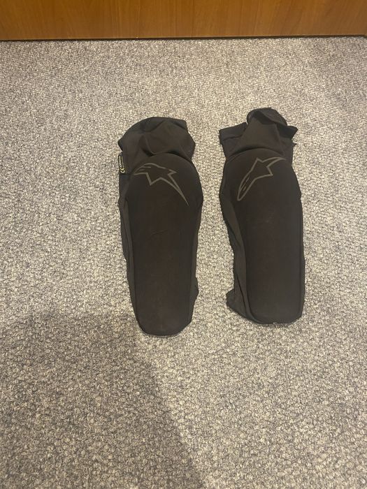 Наколенки alpinestar