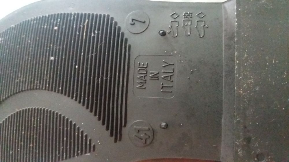 Vand cizme din guma.