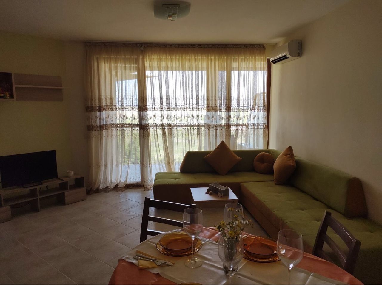 Продава се Двустаен апартамент в Варна, Изгрев - 64 кв.м за 859 €/кв.м - Снимка #12