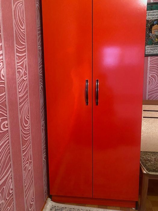 Срочно шкаф для одежды