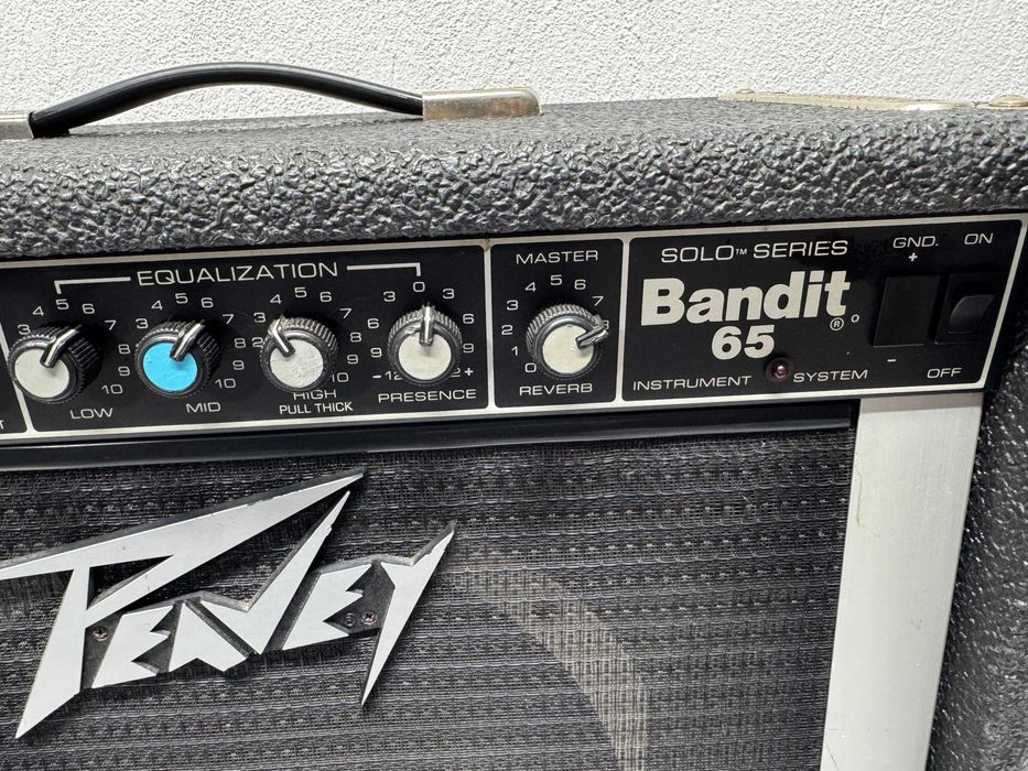 Кубе - Peavey Bandit 65