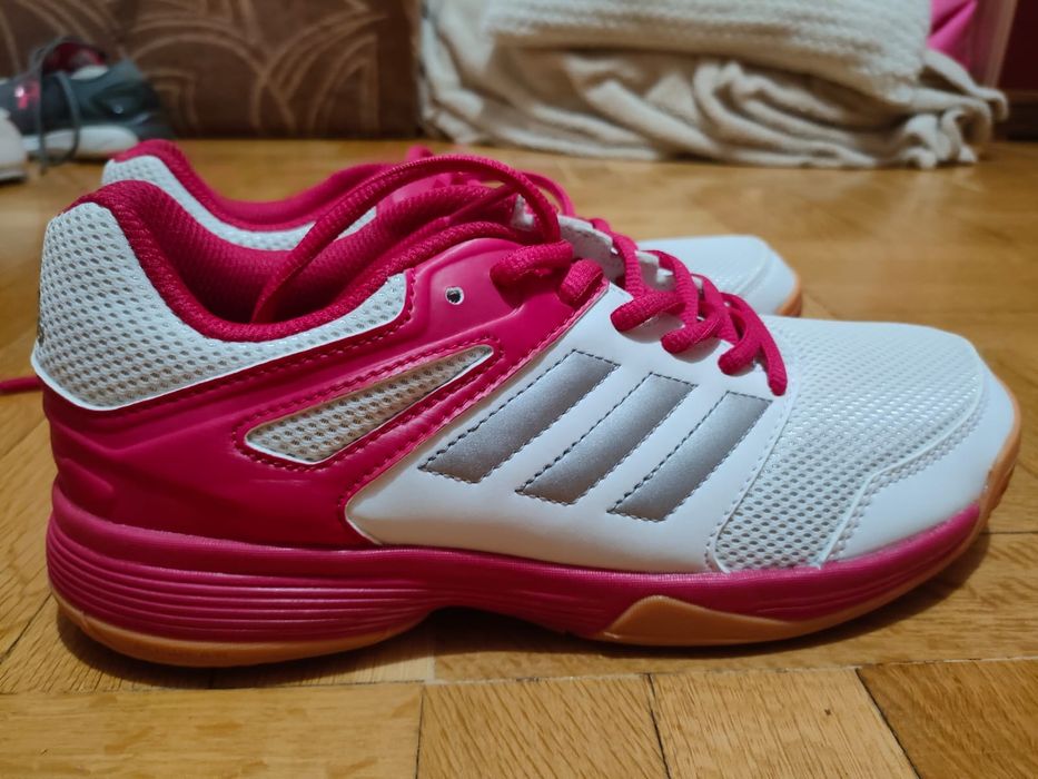 Маратонки Adidas Breaknet 65 лв. и Адидас Cloud foam 35 лв.