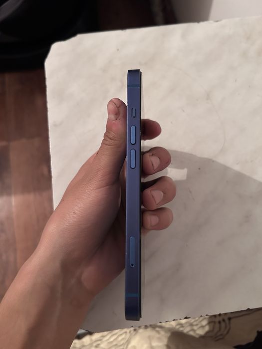 iPhone 13 c гарантией