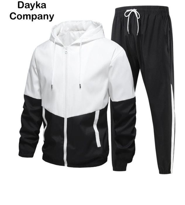 Продам новый костюм