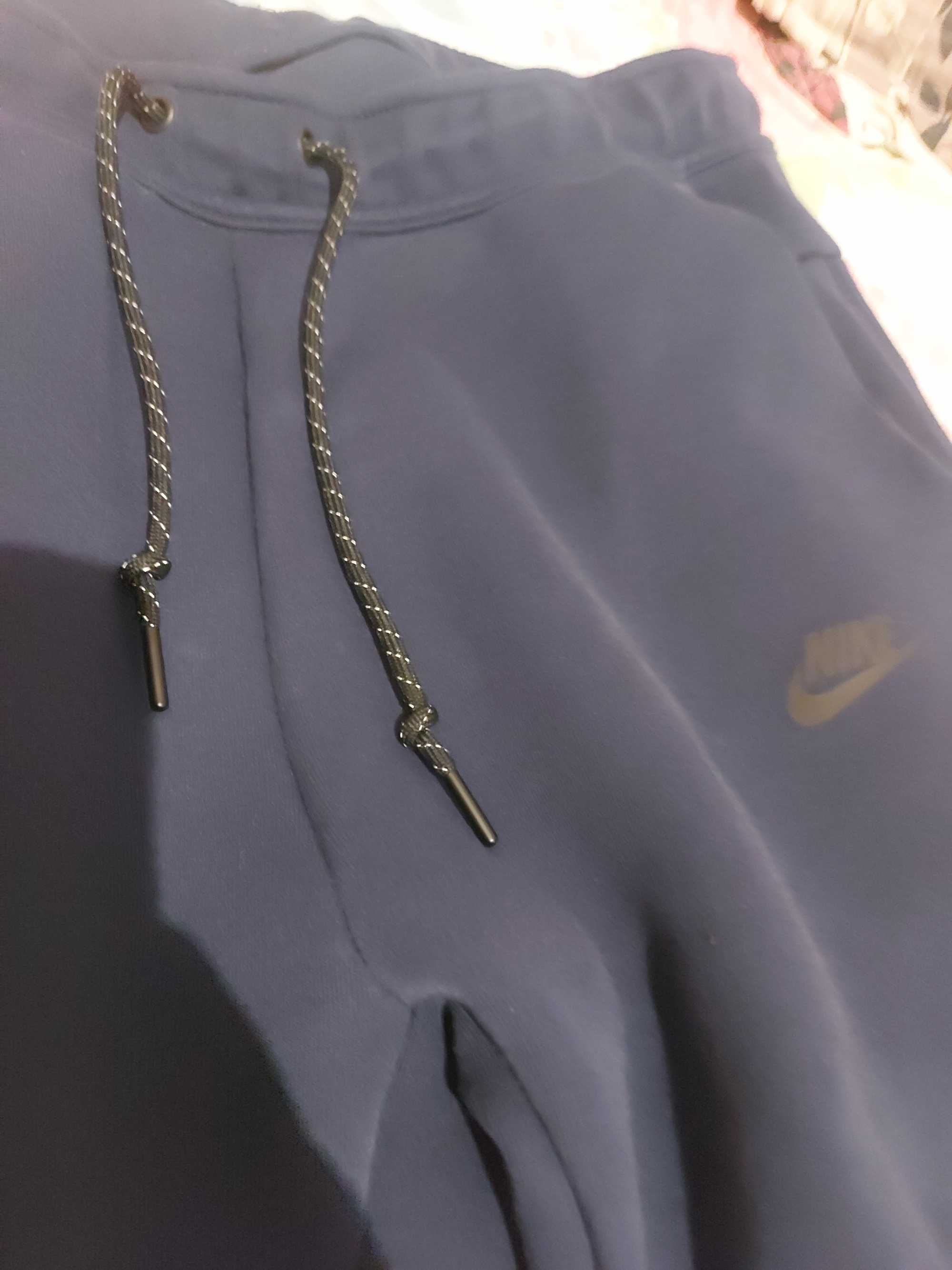Nike tech fleece