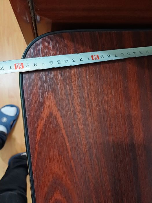 Vând birou  din două piese