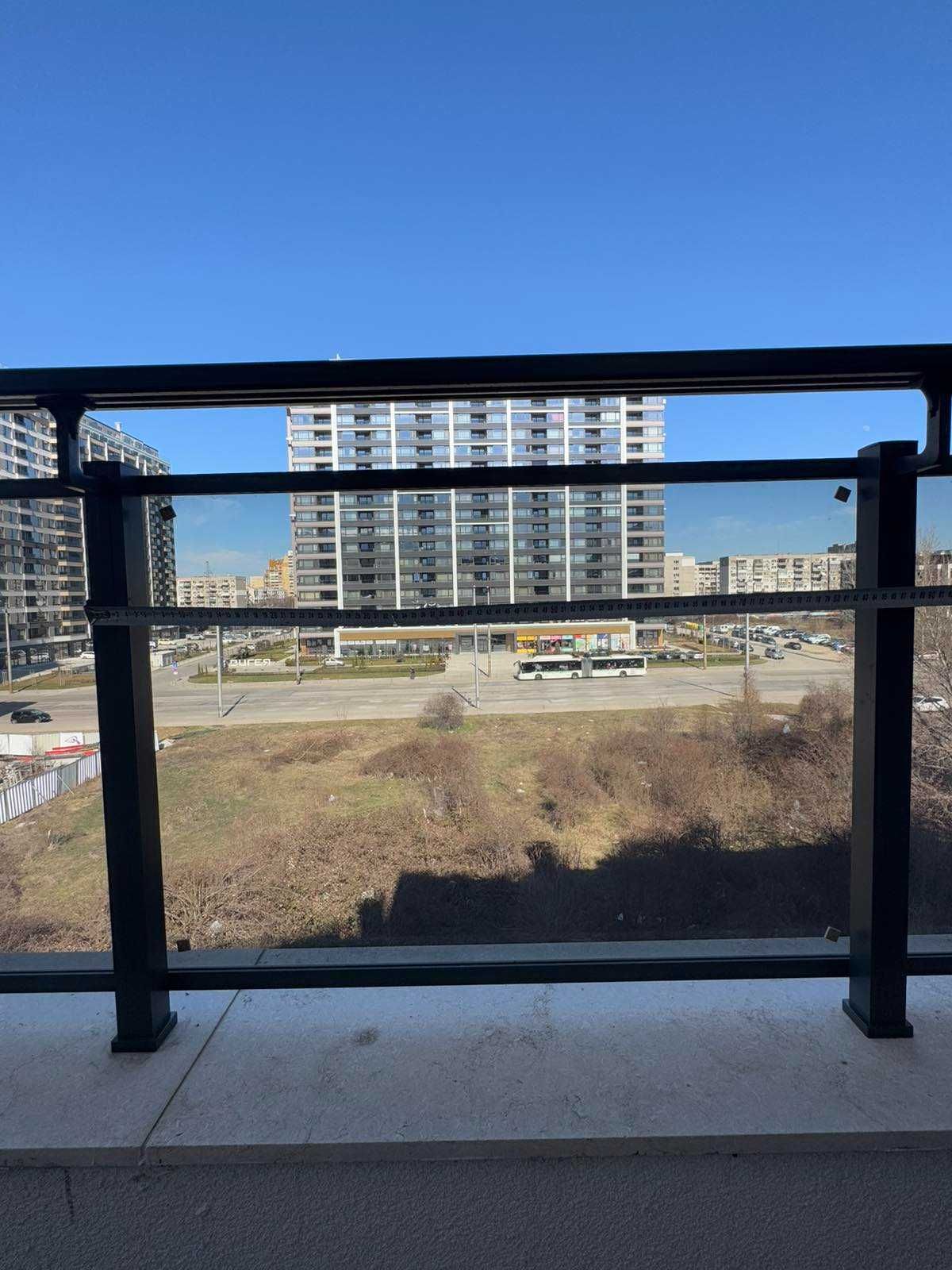 Продавам парапет за тераса.