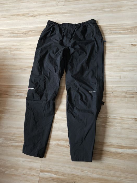 Оригинален мъжки туристически панталон Berghaus Paclite Gore-Tex