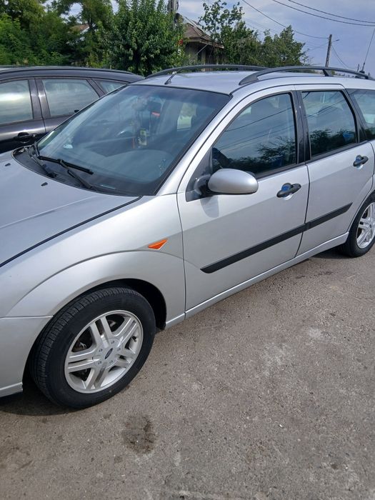 Vând Ford focus 2004 1.8 benzina