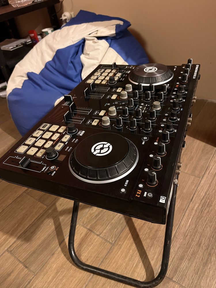Traktor kontrol s4 mk2