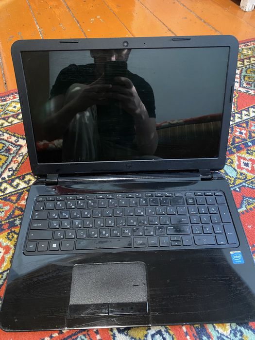 Ноутбук Hp 15-r050sr