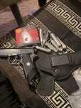 Пистолет,,colt defender”CO2 +~4000 BB топчета+ 9*12g CO2