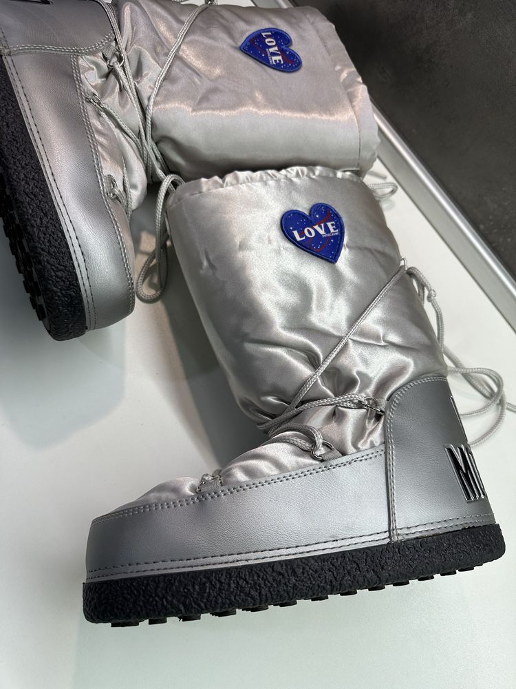 Апрески LOVE Moschino