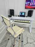 Midi klavish m-audio 49 sotiladi hamma joyi ishlaydi 120$