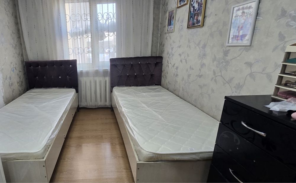 Продам 2 кровати с ортопед матрасом