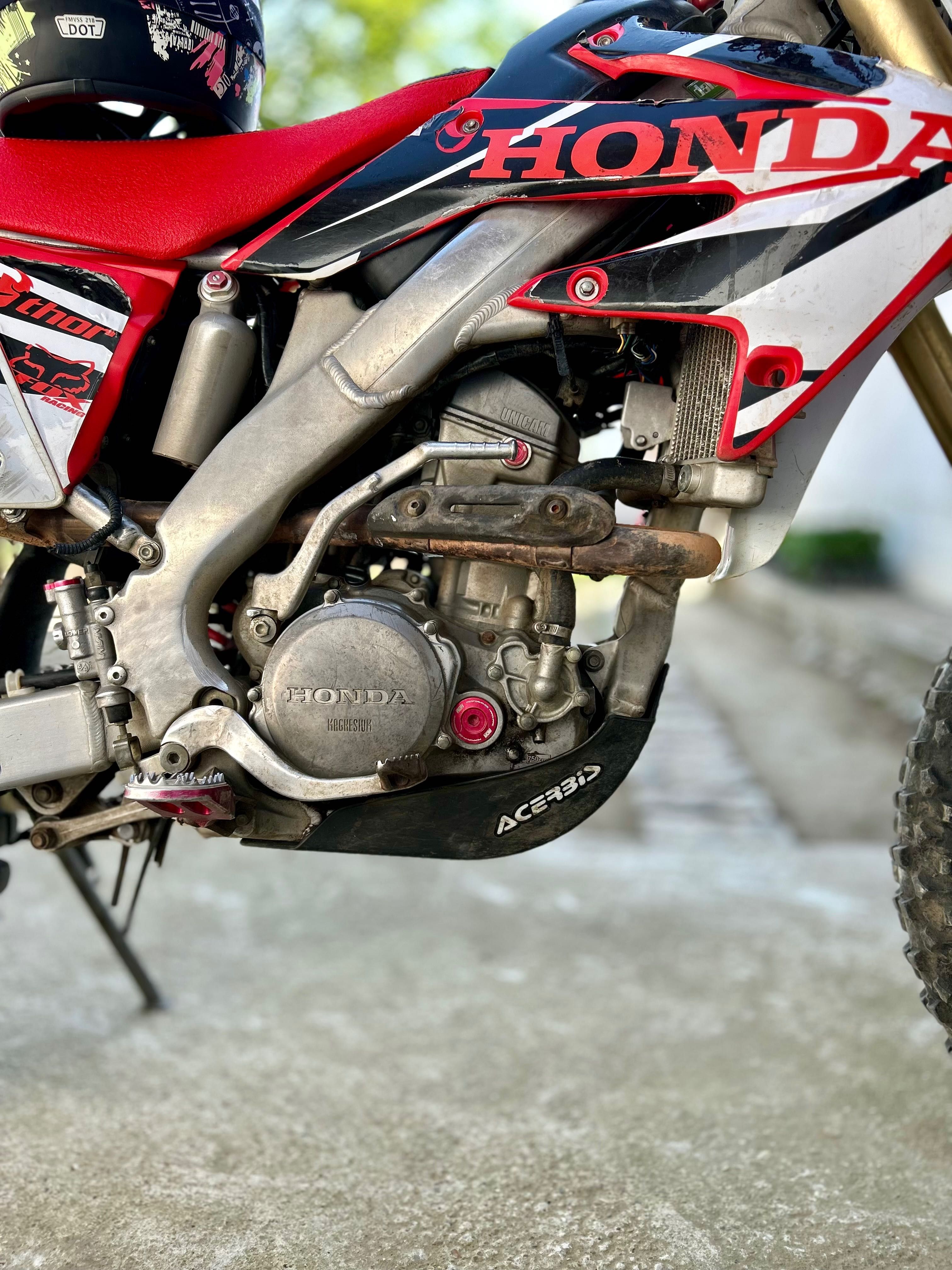Honda CRF 250 an 2014 impecabil