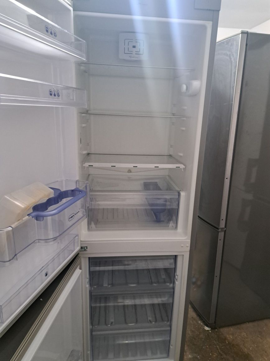 Vând combina argint deversează tipuri