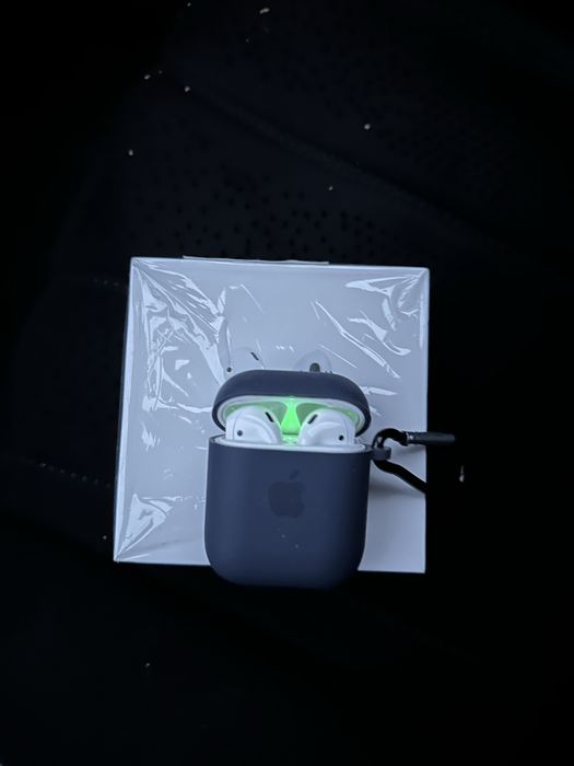 Продам наушники Air Pods