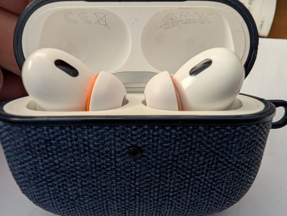 Apple AirPods 2 pro