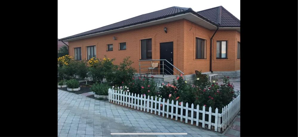 Продаётся 1-этажный качественный дом с гаражом и хозпостройками