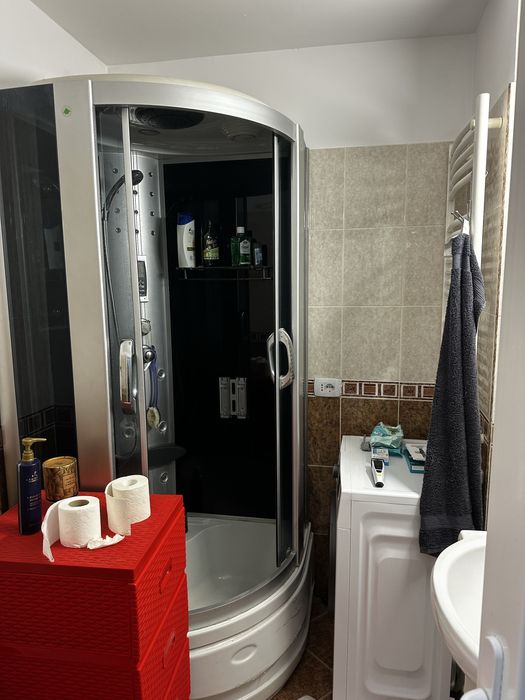 Vând sau inchiriez apartament