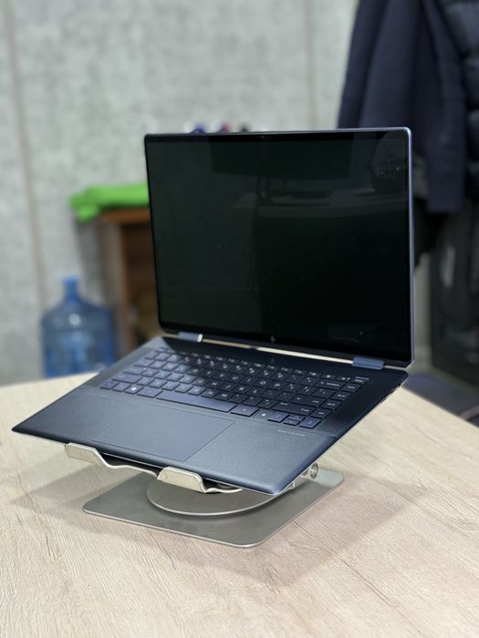 HP SPECTER X360 2-in-1 Laptop