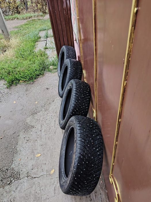 Продам зимние шины R16