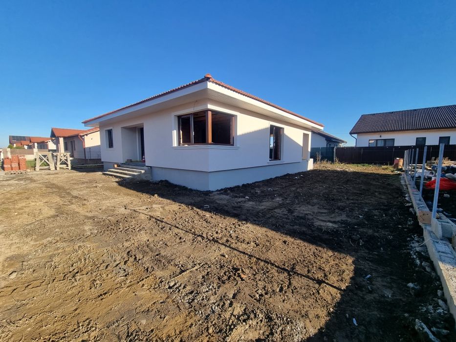 Casa de vanzare "la cheie"