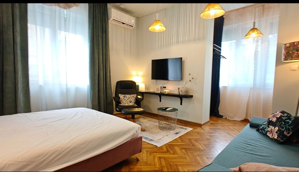 Тристаен апартамент в Пловдив център до къпана бизнес  Airbnb