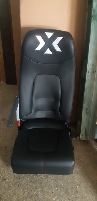 Execut tapiterii auto