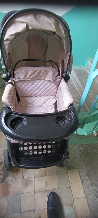 Коляска в хорошем состоянии