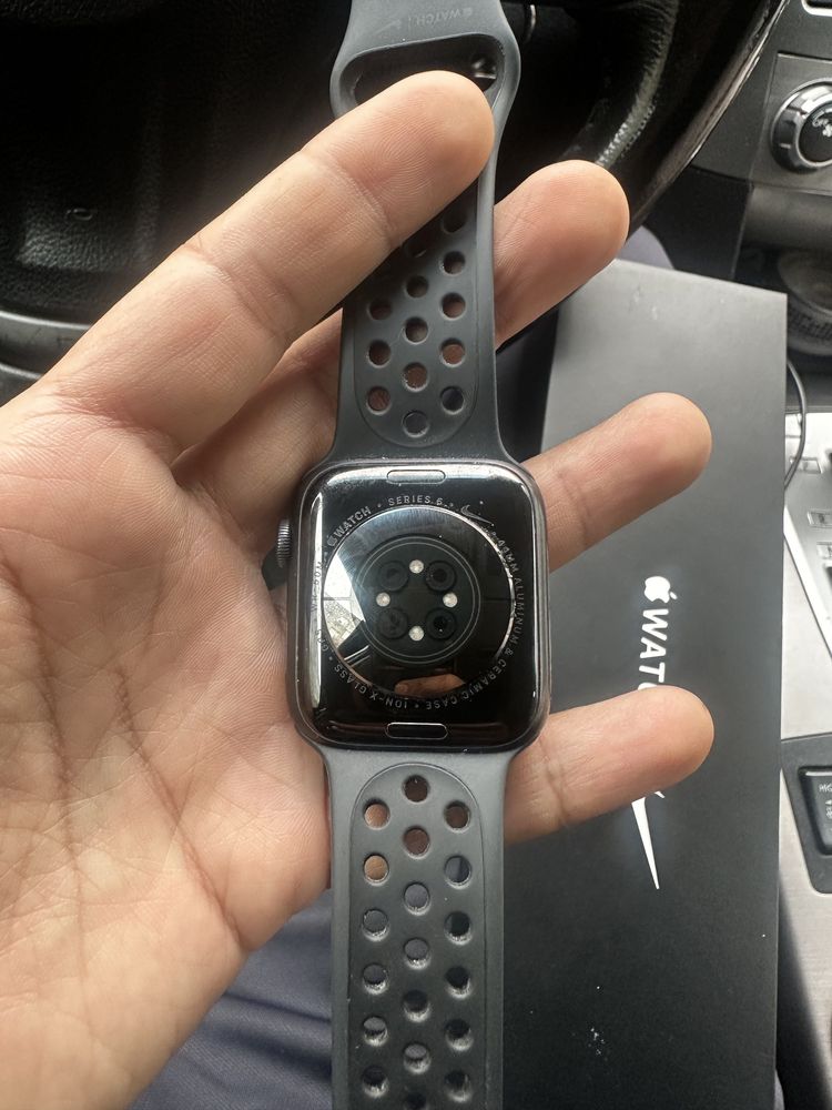 Apple watch 6 series nike 44