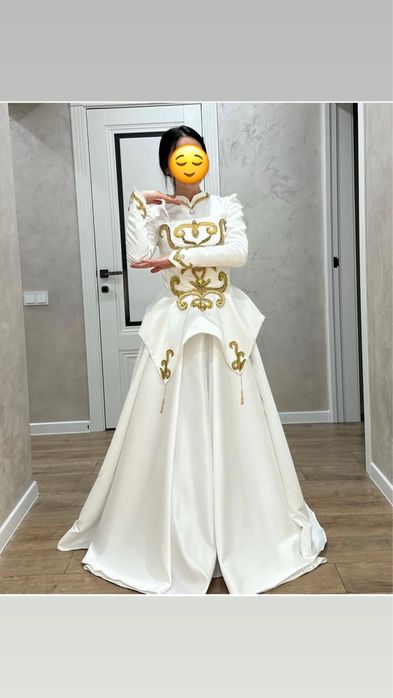 Платье на узату.