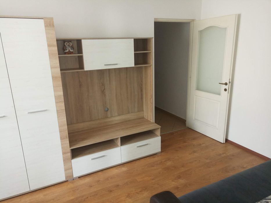Apartament de închiriat