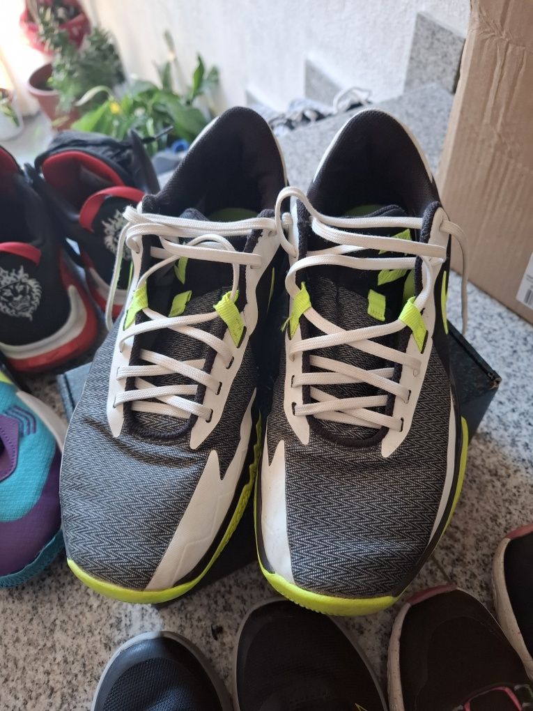 Маратонки Nike Precision 6