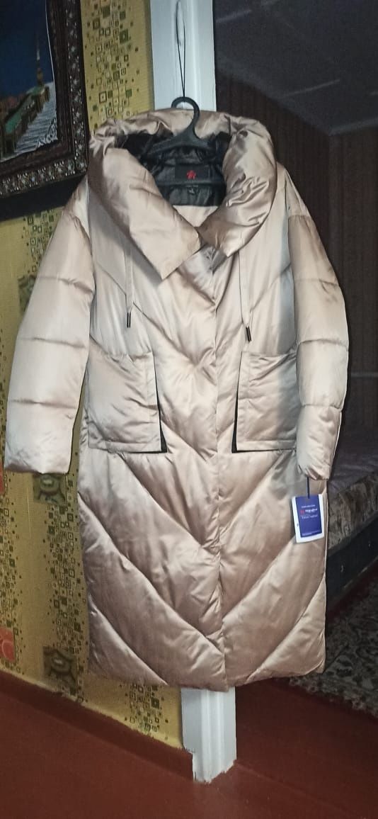 Продам новую зимнию куртку