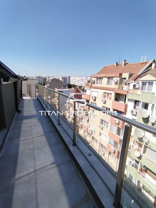 Продава се Тристаен апартамент в Варна, Колхозен пазар - 110 кв.м за 1819 €/кв.м - Снимка #12