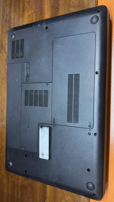 Захранване за лаптоп и Лаптоп за части