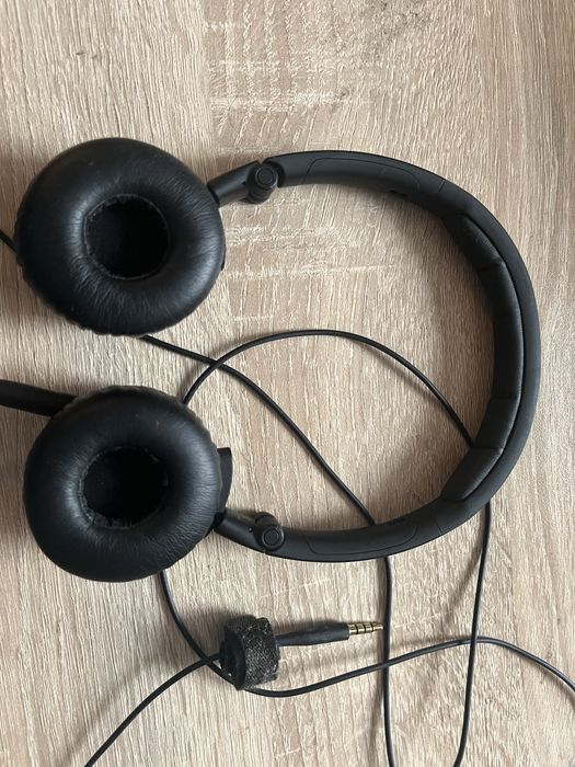 Слушалки AKG Q460