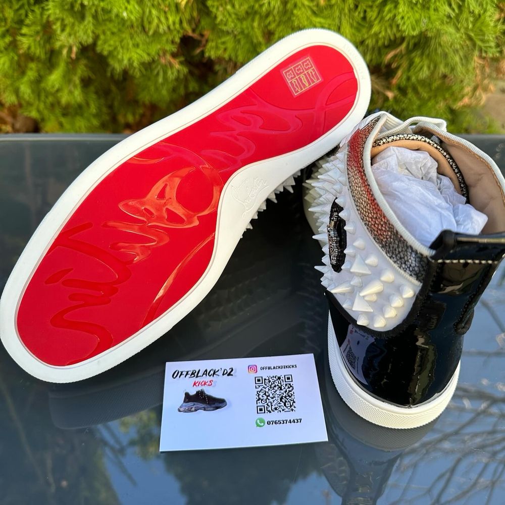 Christian Louboutin ** nr 36-45 ** livrare 15 zile pe comanda