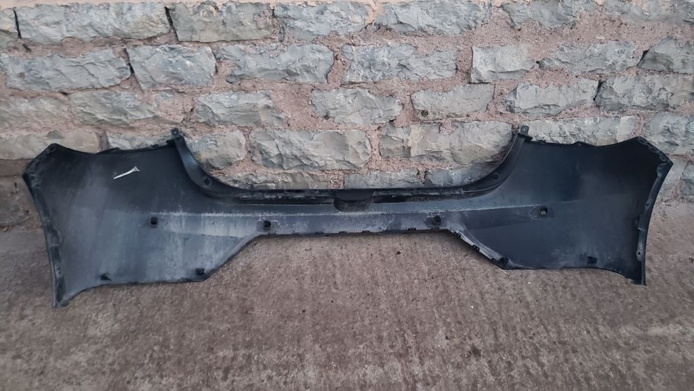 bronq/broni Задна Hyundai i20  2020-24g.