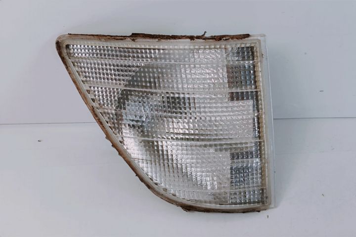 Semnalizator dreapta 185177B Mercedes-Benz Sprinter prima generatie 9