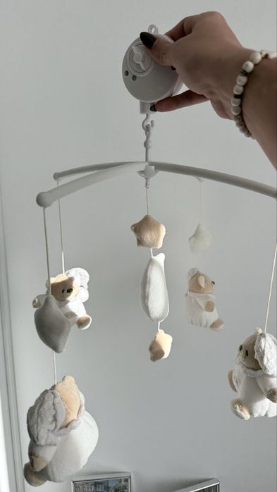 Carusel Pentru Patut Bebelusi Tato Alb Nanan