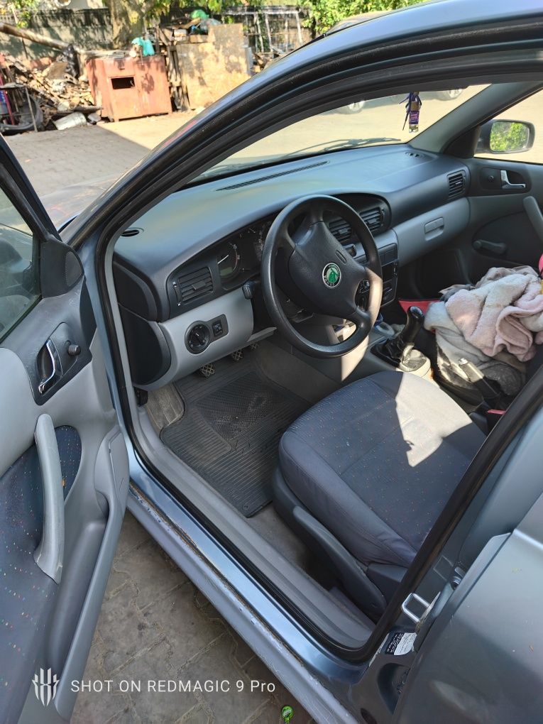 Skoda Octavia 1 1.6 benzină