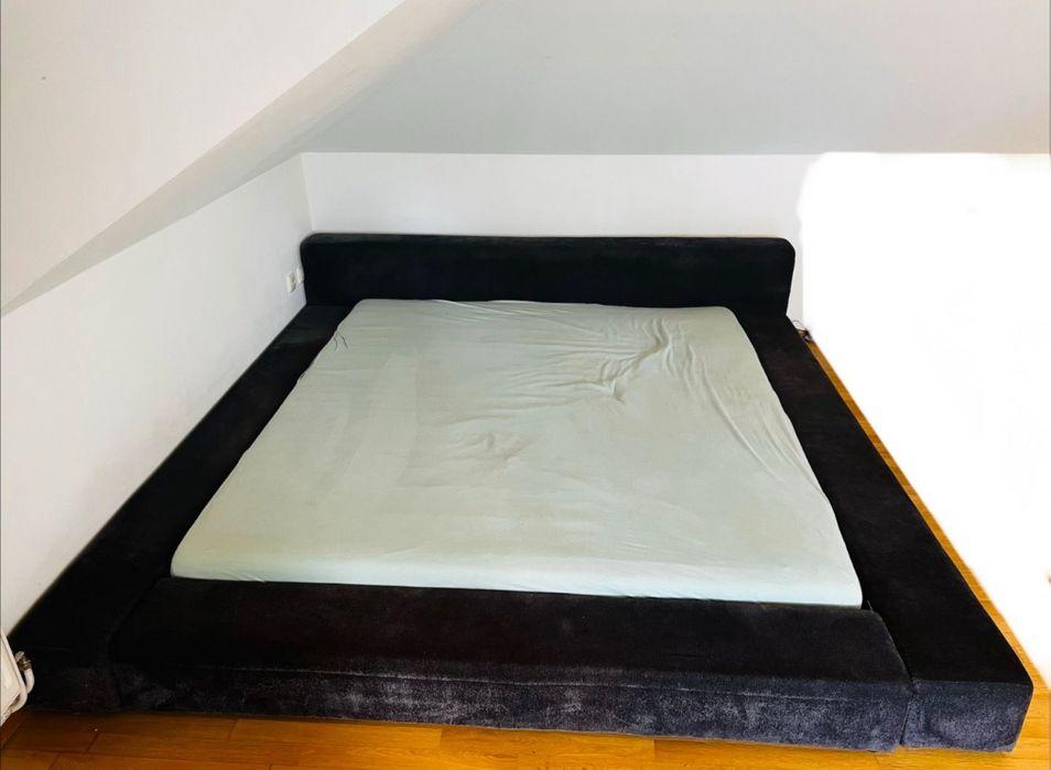 Vand paturi tapitate si din lemn aduse din germania