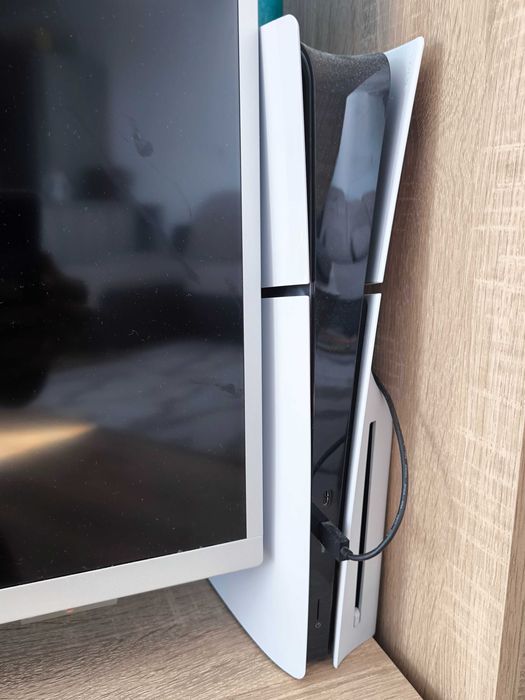 Playstation 5 + 2 джойстика и топ игри