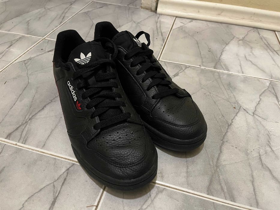 Adidas continental 80