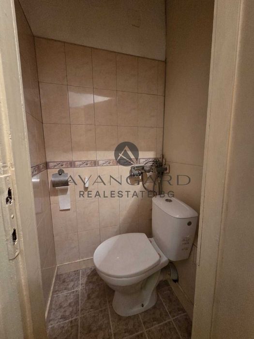 Продава се Тристаен апартамент в Пловдив, Кючук Париж - 80 кв.м за 1425 €/кв.м - Снимка #5